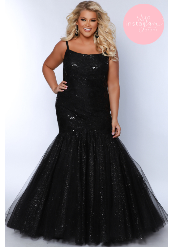 Curve Collection Black Fishtail Prom / Evening Dress
