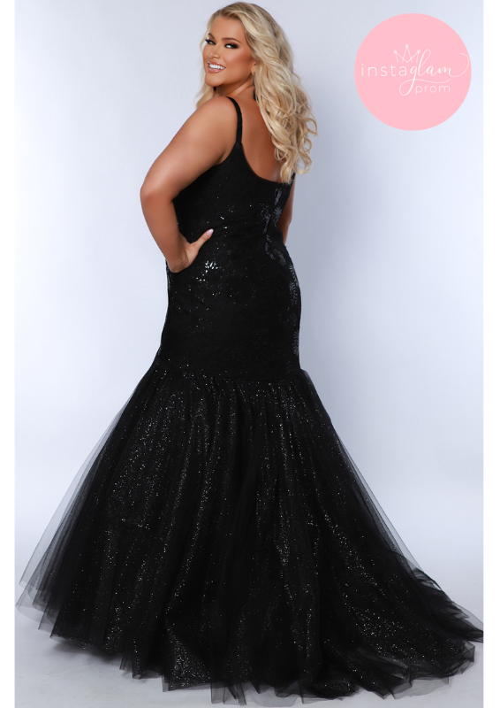 Curve Collection Black Fishtail Prom / Evening Dress