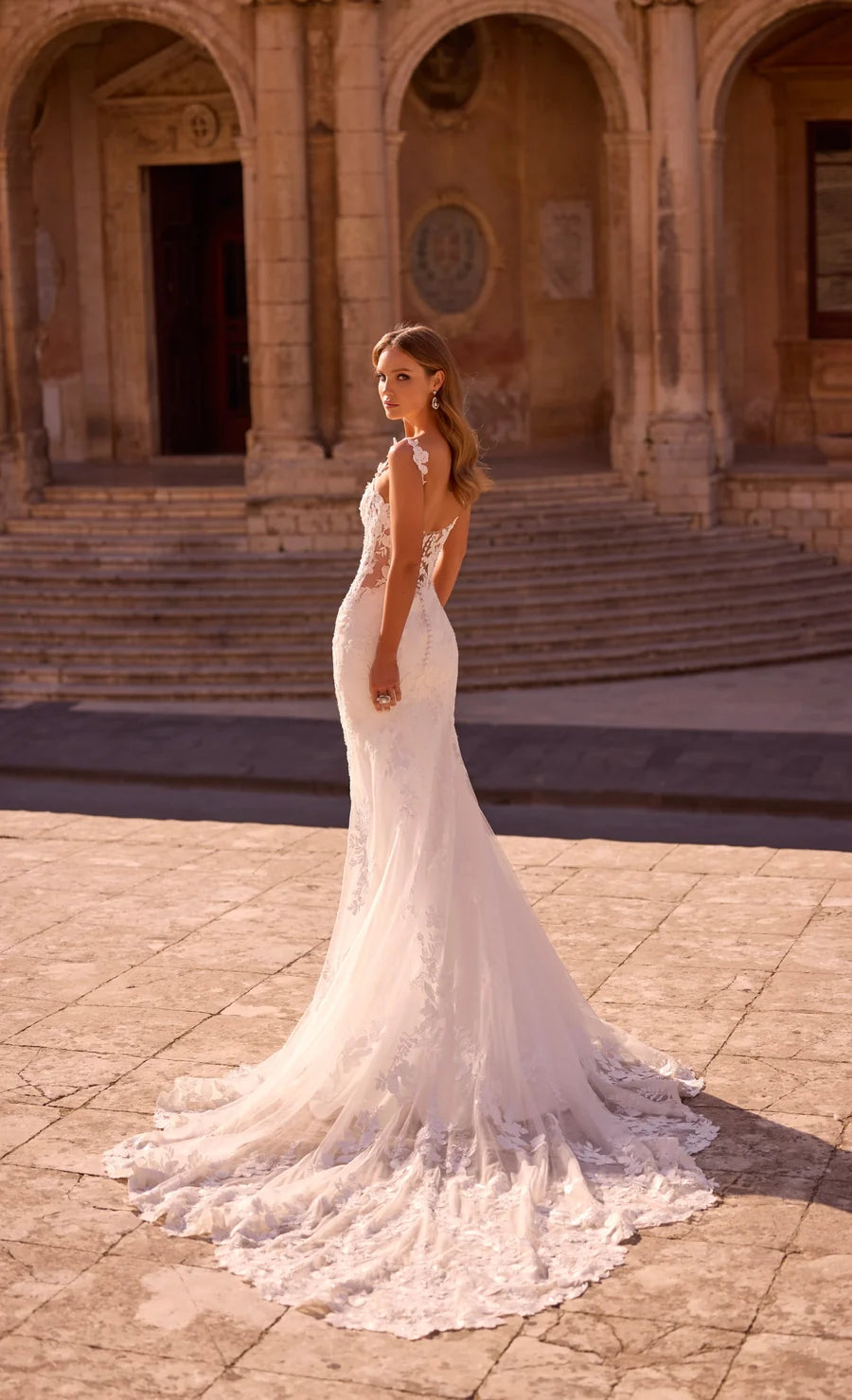 Ronald Joyce Style 53052 Fitted Wedding Dress Size 12 (Ex Bridal Shop Sample)