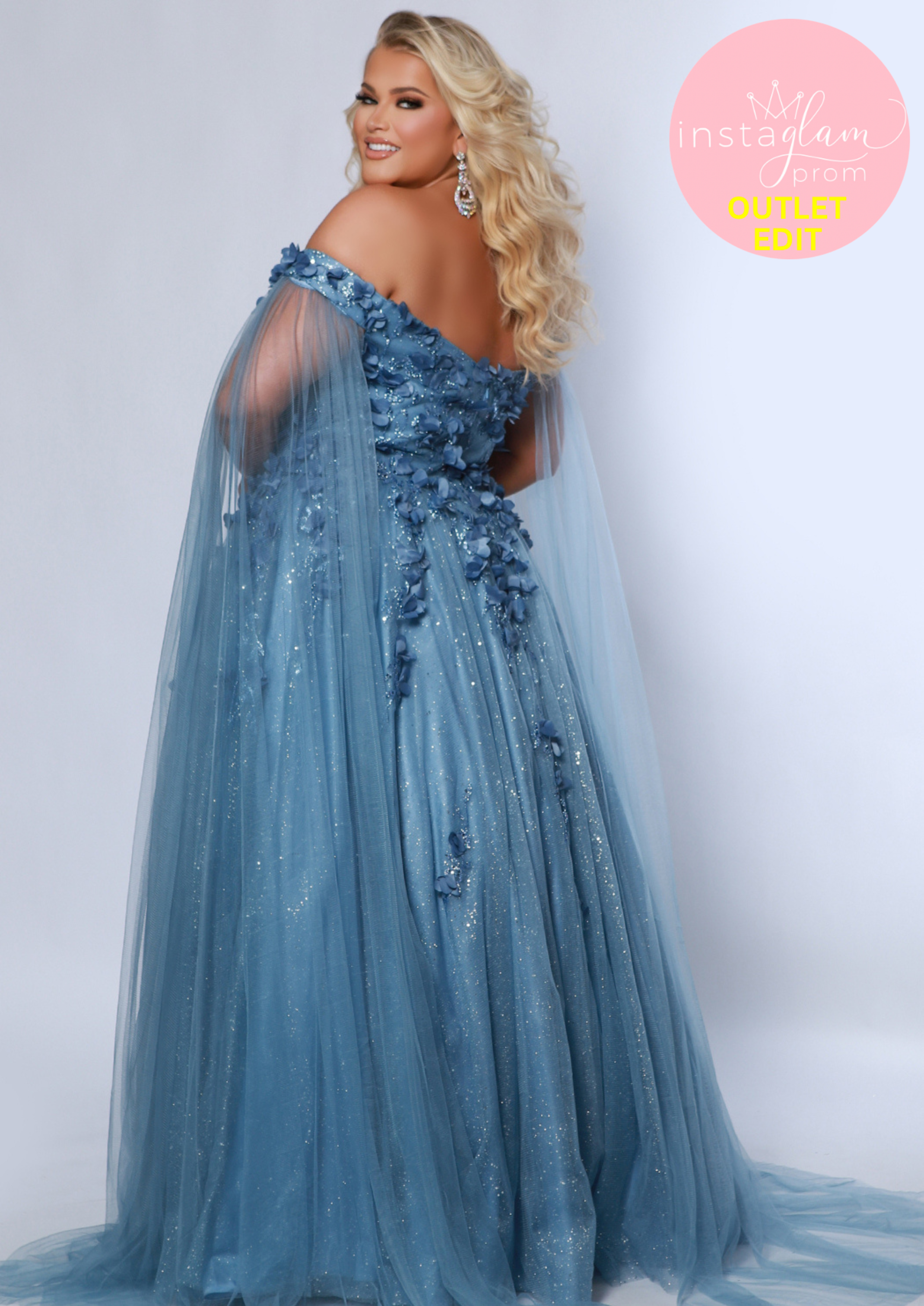 Off the shoulder plus size prom / evening dress