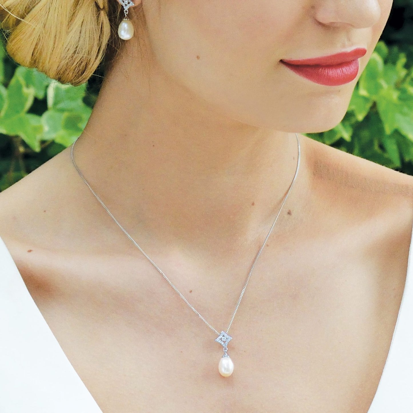 MOROCCO RHODIUM CRYSTAL PEARL CHIC PROM SET