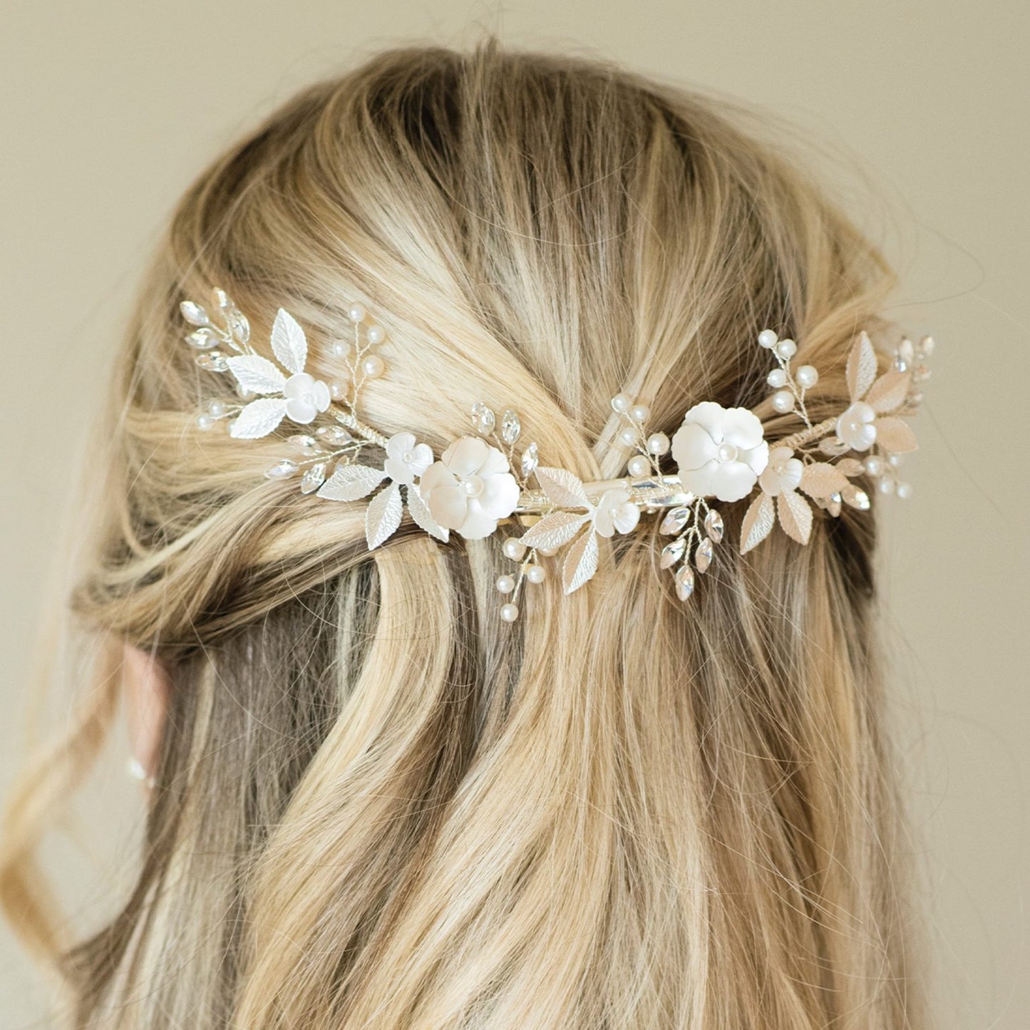 BLOOM PEARL FLORAL CRESCENT PROM CLIP