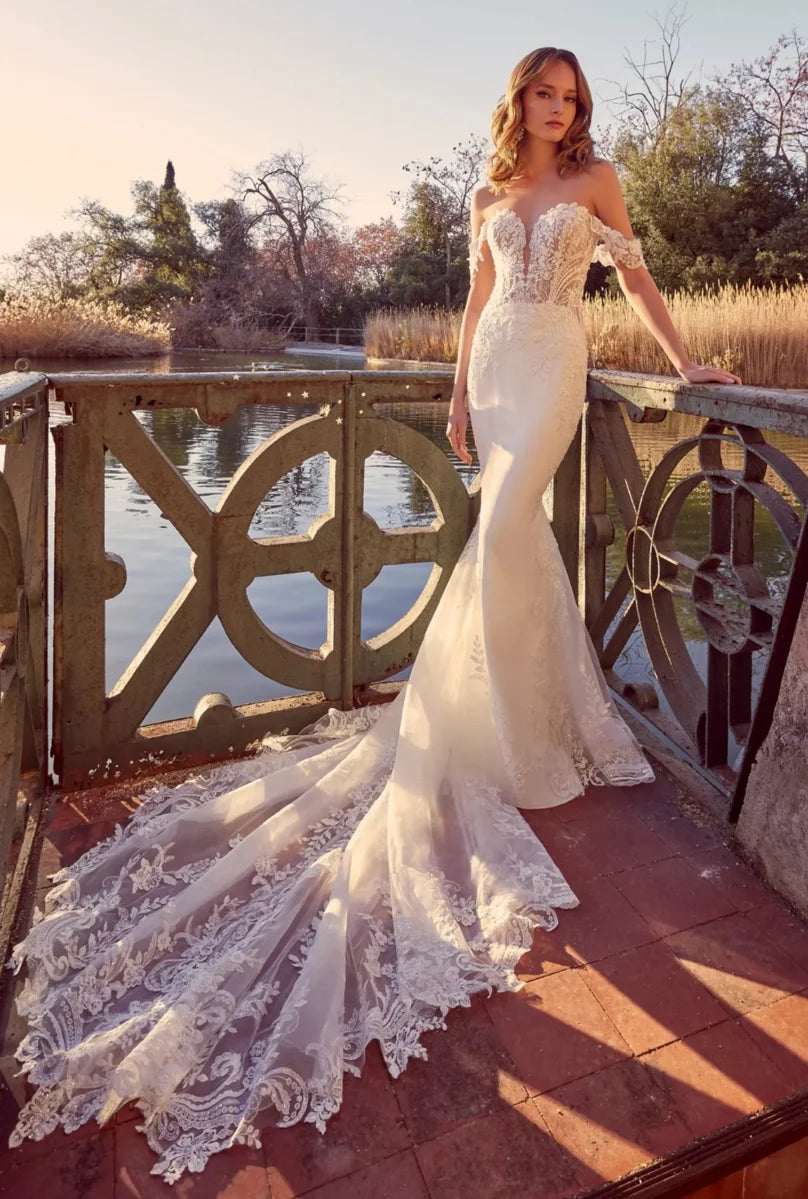 Ronald Joyce Zarah Style 69958 Fishtail Wedding Dress Size 14 (Ex Bridal Shop Sample)